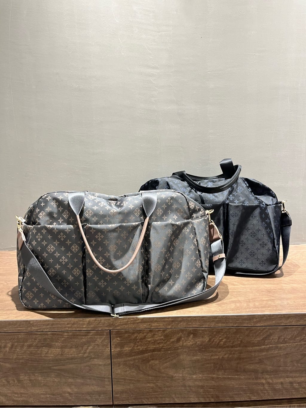 NEW】トラベルボストンバッグ - russet OUTLET(ラシットアウトレット