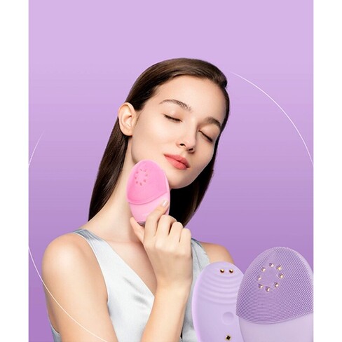 Foreo Luna™ 3 Thermal-Cleansing & Microcurrent Facial Device