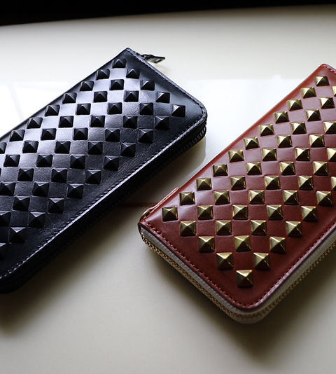 STUDS PURSE