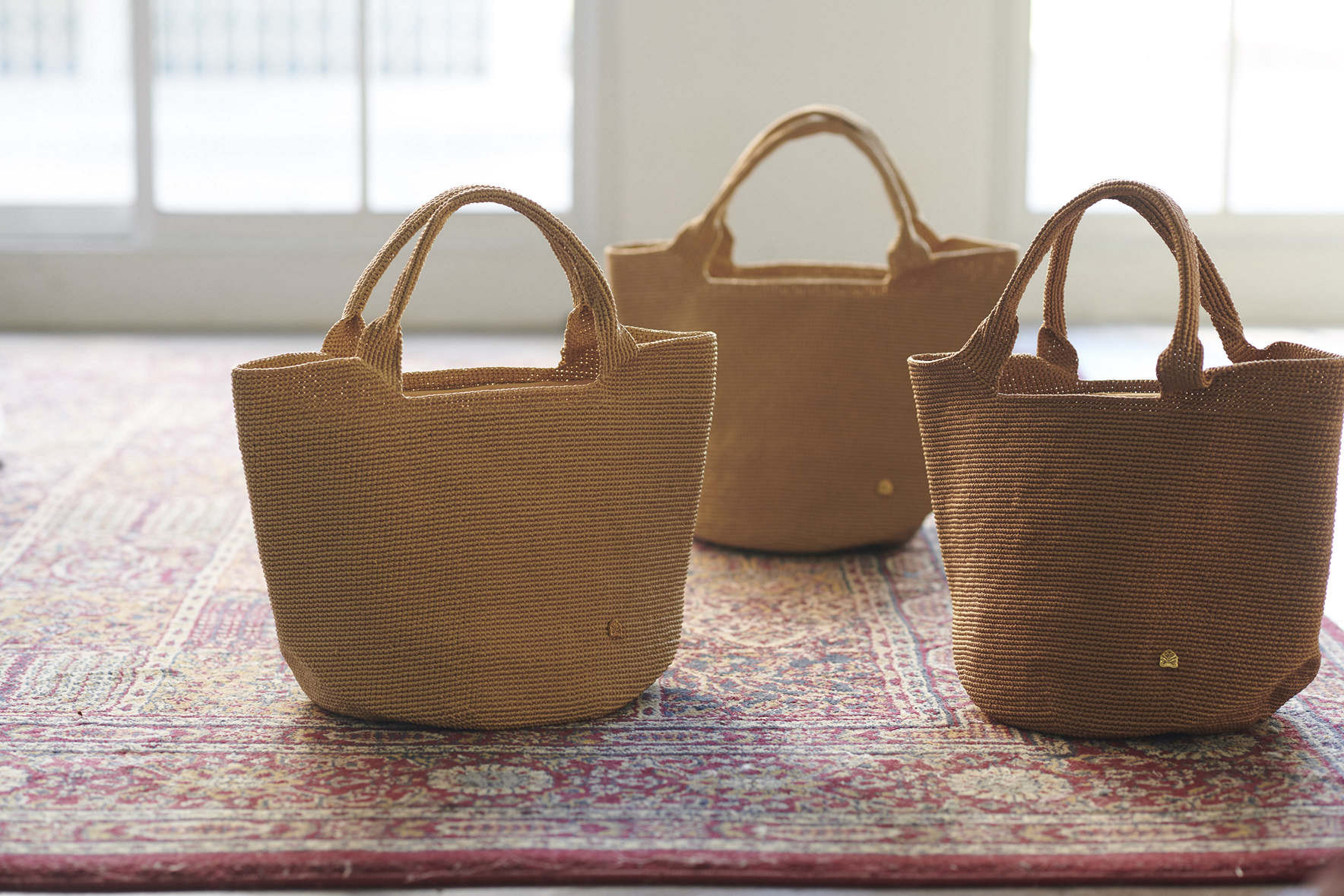 微笑みの国のクロシェ編みバッグ|MAISON KEYS | メゾンキーズ