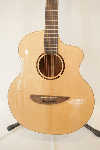 L. LUTHIER Cofe Light EQ | guitartrailer