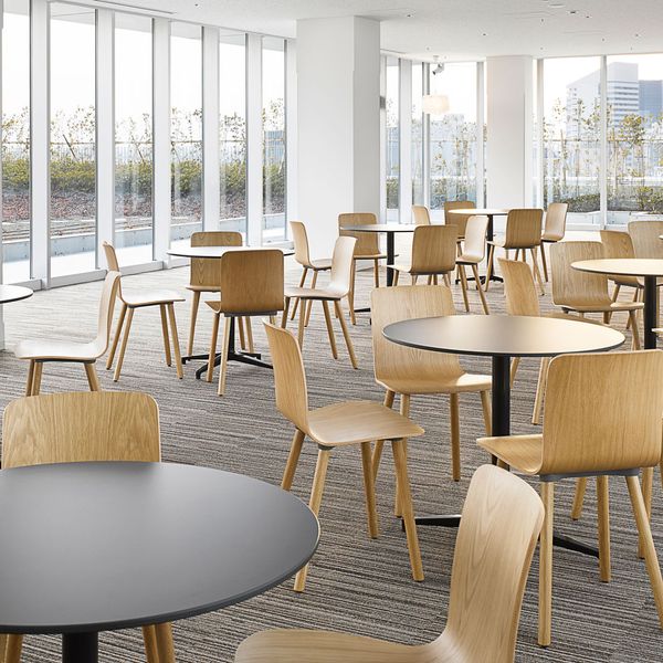 Bistro Table / ビストロ テーブル | Official Vitra® Website JP