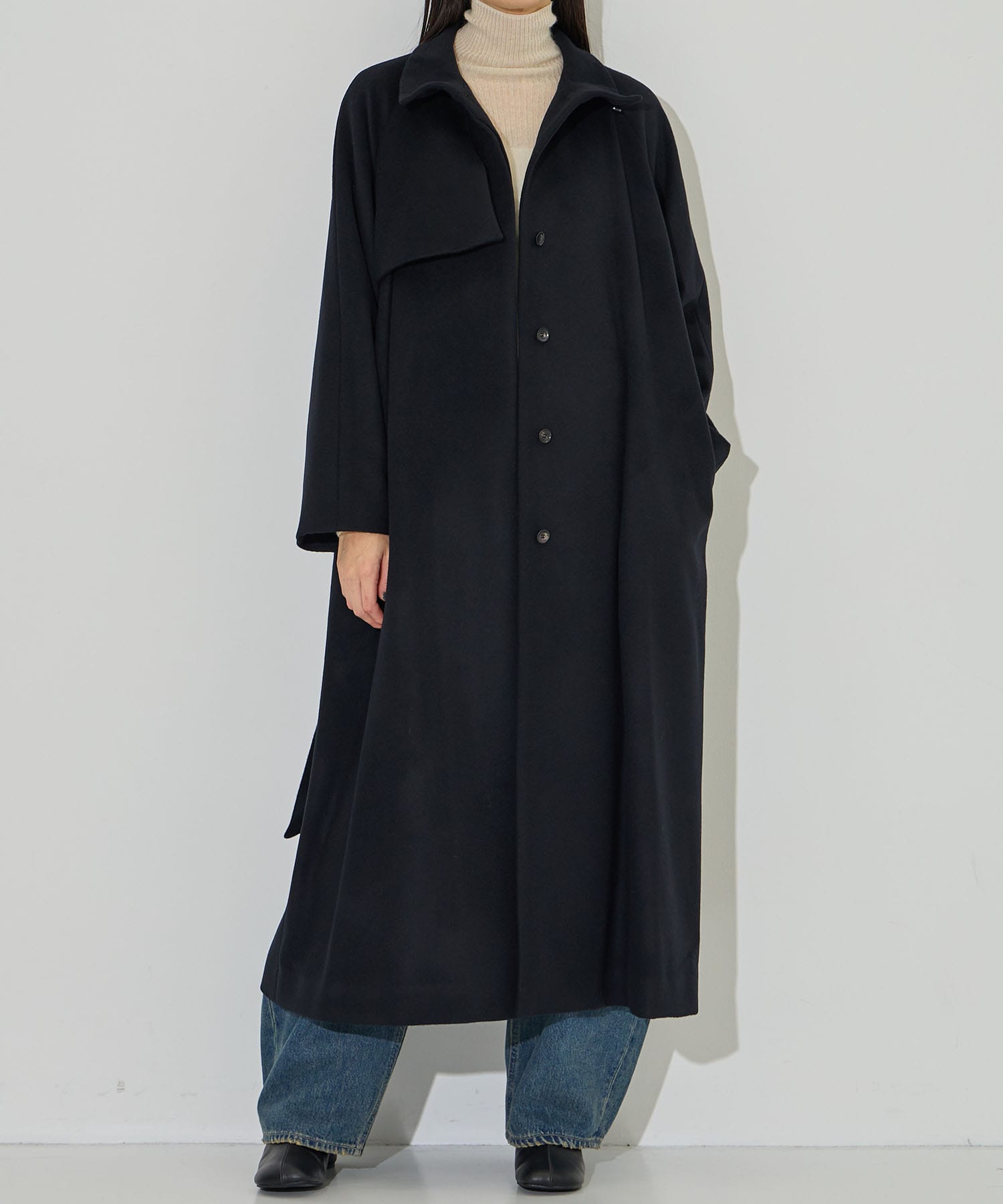 別注スタンドカラーコクーンコート(1 BLACK): Dessin de mode: WOMENS