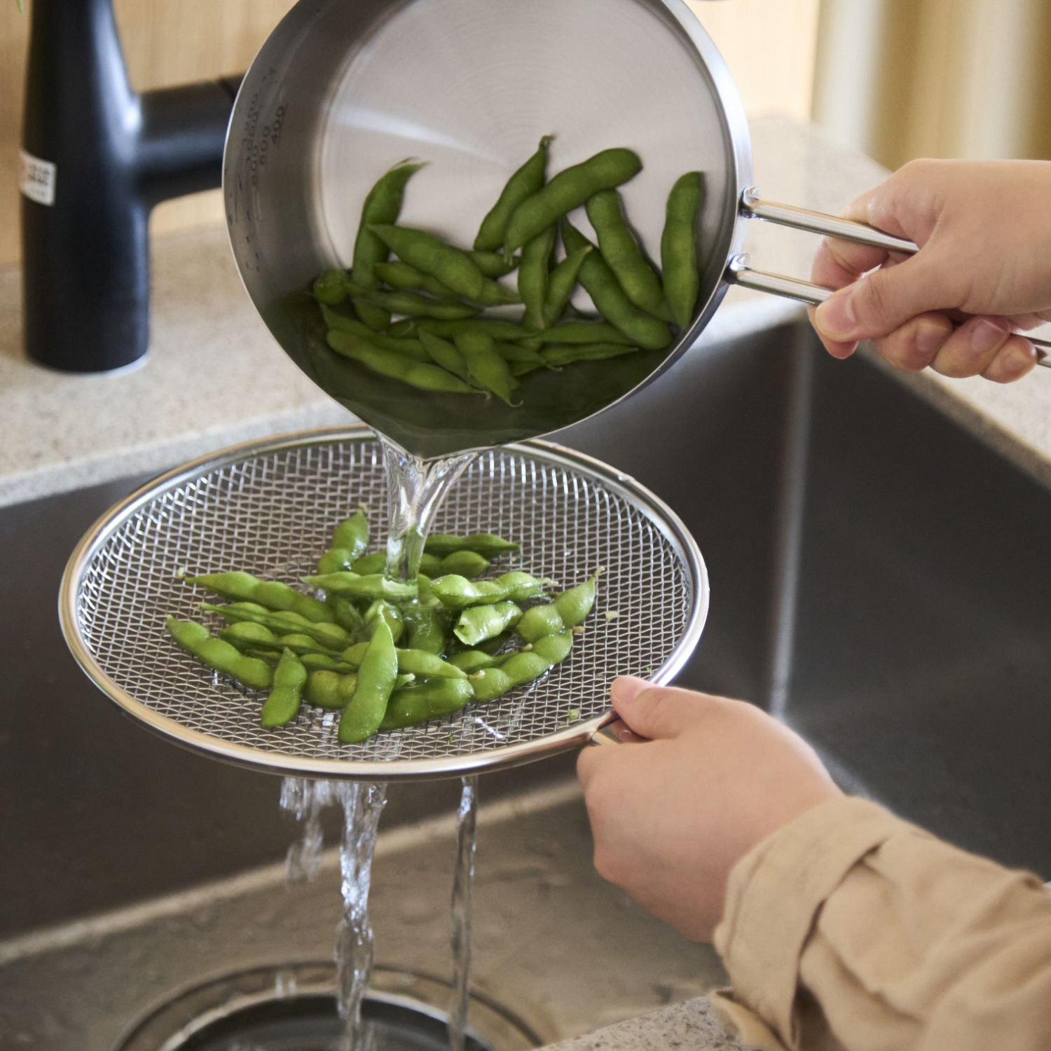 Three Snow 新越ワークス/ざる屋のステンレス盆ざる 小（22cm） -平ら