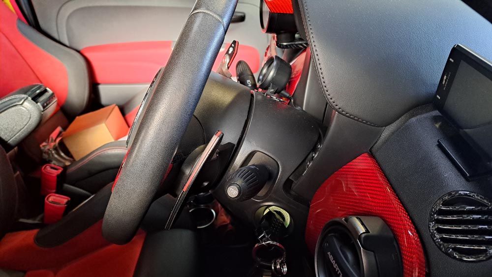 ステアリングコラムエクステンダー｜フィアット・アバルトのことなら