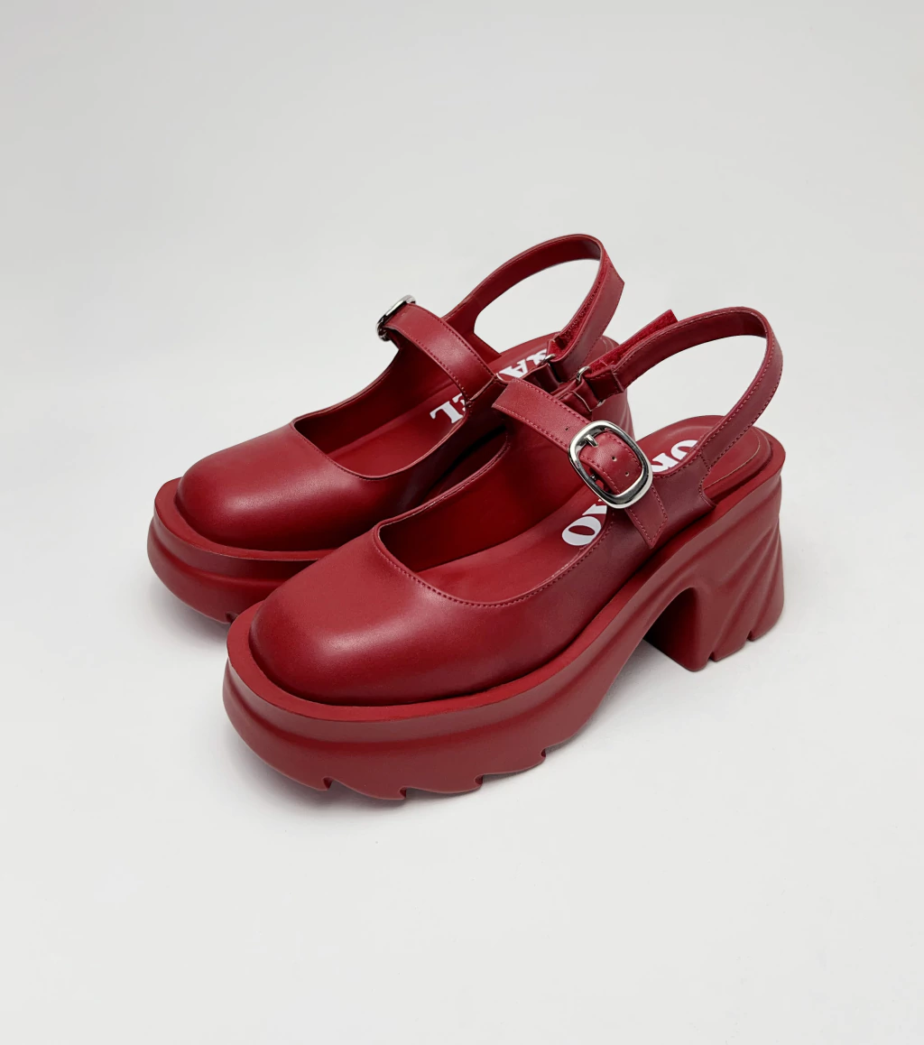 Okoko & Abel: Kiki Red - Sandália Pata e Salto Vermelha