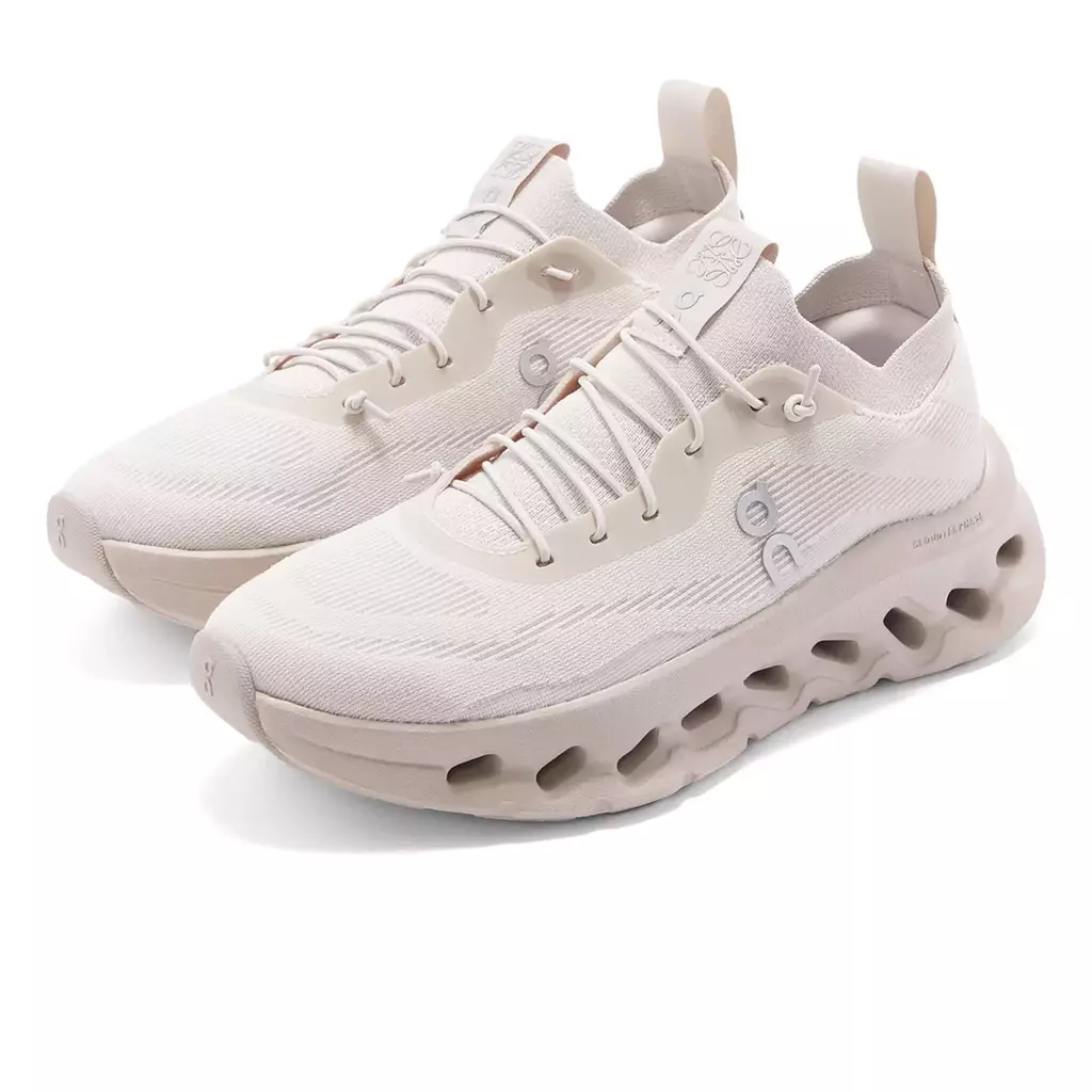 On Running x Loewe Cloudtilt White - New sneaker Br