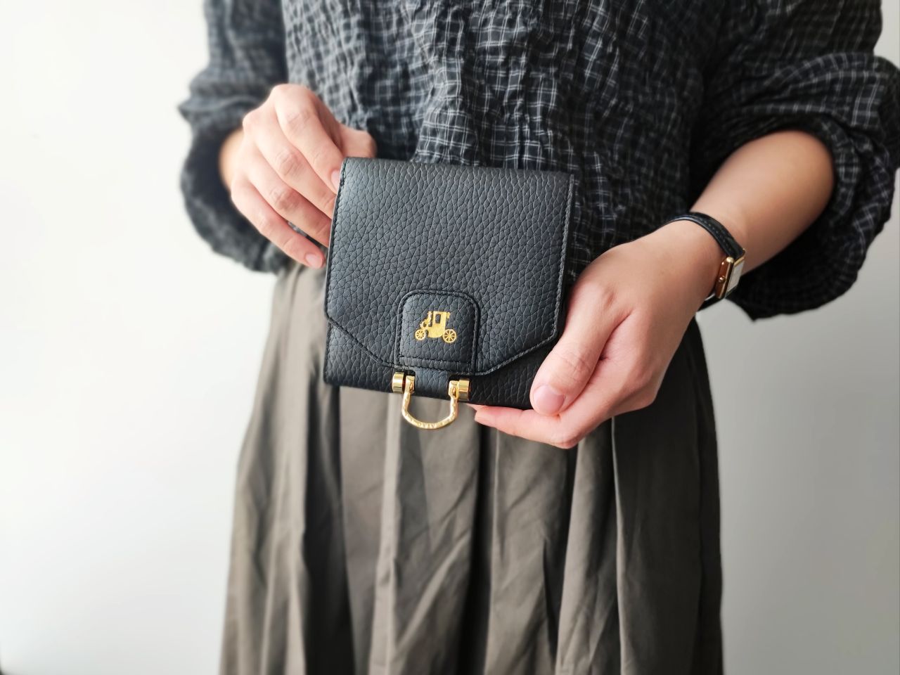 2025 秋冬新作】大容量・2つ折り財布ロトロに新素材追加！秋財布にも