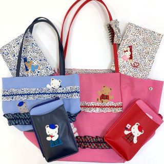 ママとお子さまと兼用で使える春の新作リバティアイテム♪｜ファミリア