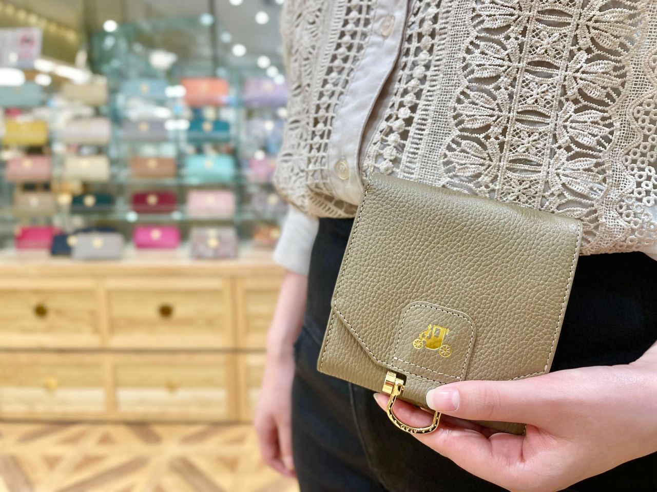 長財布派必見】ATAO(アタオ)大容量の二つ折り財布！ – ATAO LAND+(アタ