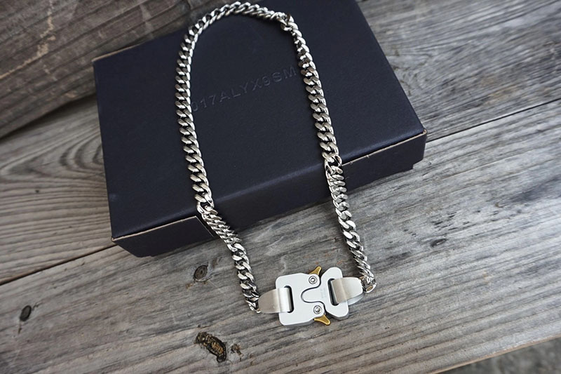 Hip-Hop 1017 ALYX 9SM Hero Chain Necklace Men Women 1:1 Titanium Metal