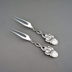 ティファニー「ベリーフォーク ”Strawberry Vine”【在庫1本のみ