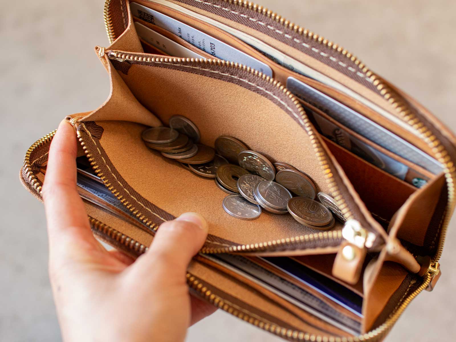 ラウンドファスナー長財布 |analogico（アナロジコ）