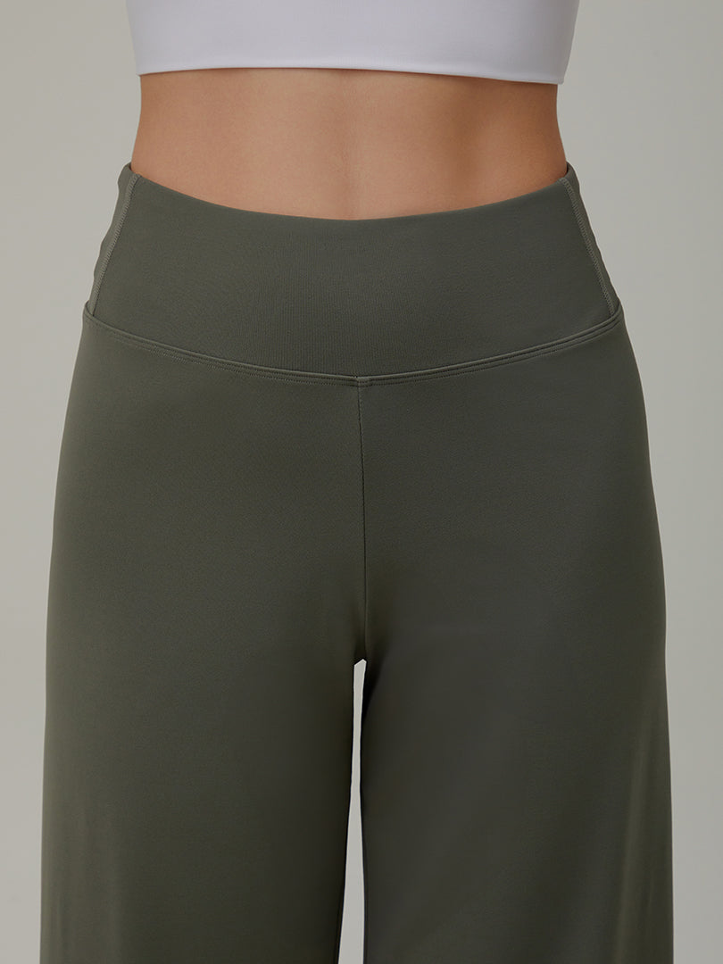 Airywin セミワイドレギンス | andar JAPAN