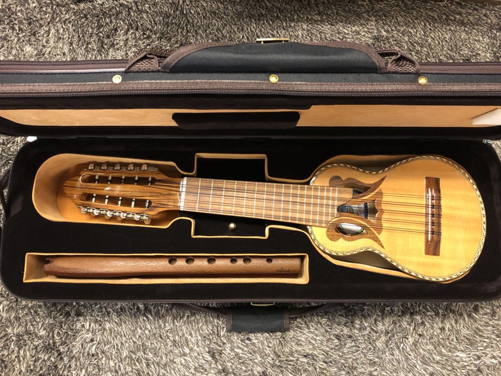 楽器ケース – アンデスの家ボリビア