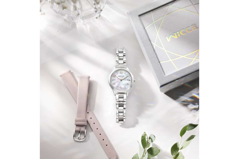 シチズン、「wicca」から福原遥コラボモデル発売 - トラベル Watch