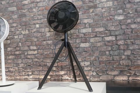 バルミューダの新デザイン扇風機GreenFan Studio 年中使えて節電も