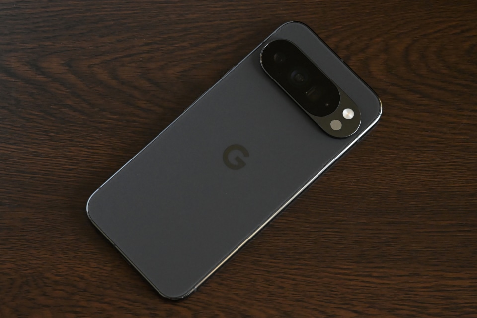 AIで進化した「Pixel 10 Pro XL」、カメラを徹底チェック - ケータイ Watch