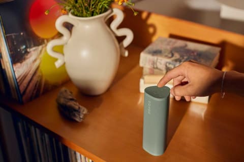 Sonos、操作性を高めた軽量Bluetoothスピーカー「Roam 2」 - AV Watch