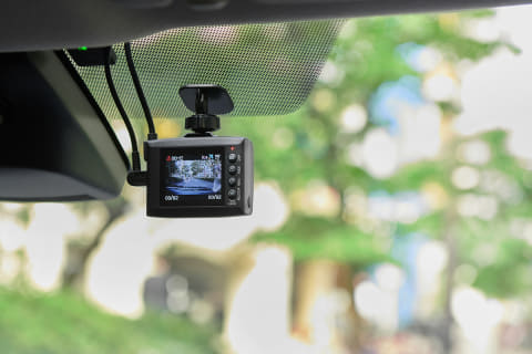 ユピテル、後方あおり運転を通知するスマホ連動ドラレコ - AV Watch