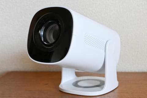 レビュー】ニトリの“1万円を切るプロジェクタ”買ってみた。9990円で