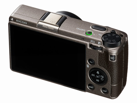 RICOH GR IIIに、全世界2,000台限定の「Diary Edition Special Limited