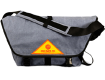 クランプラー、ドライワックスコットンのメッセンジャーバッグ