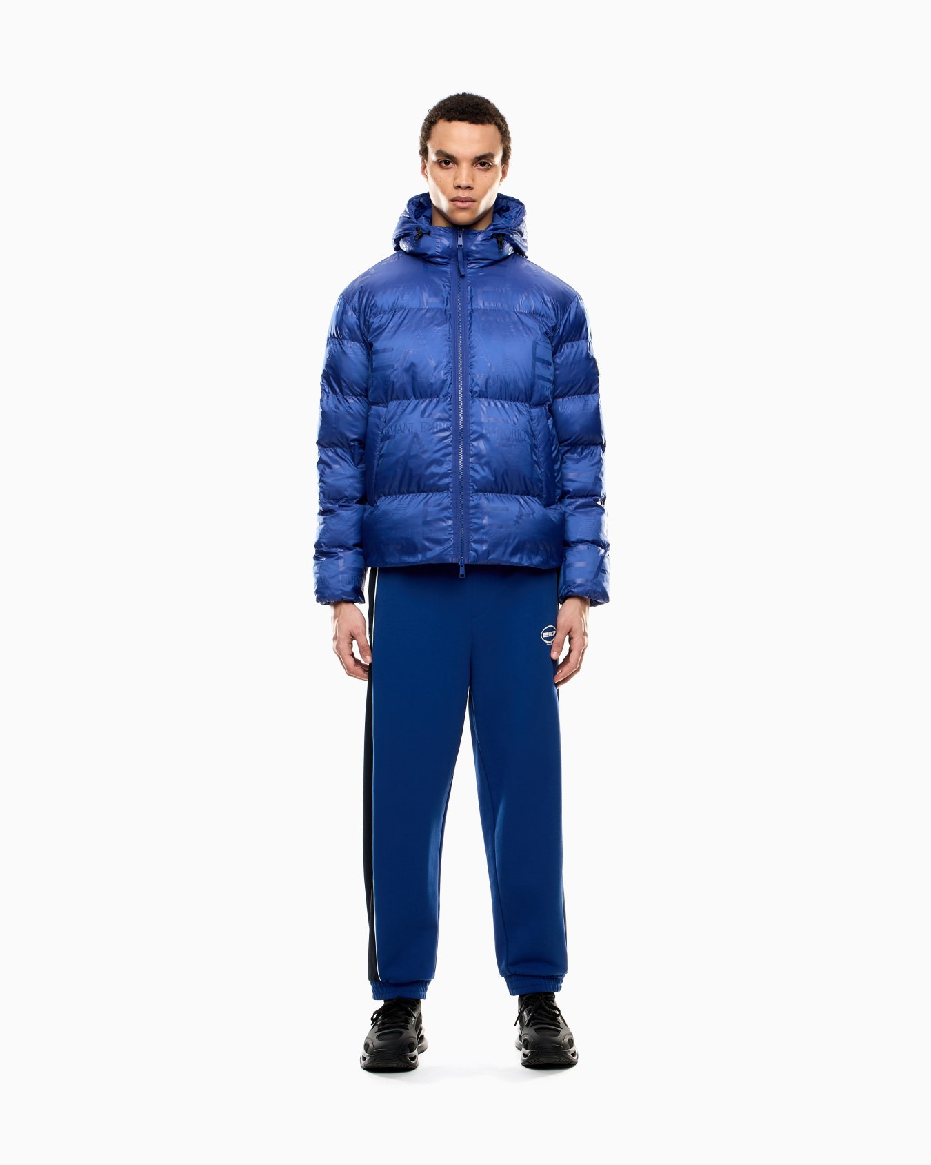 フード付きパデッドジャケット オールオーバーロゴプリント | EA7