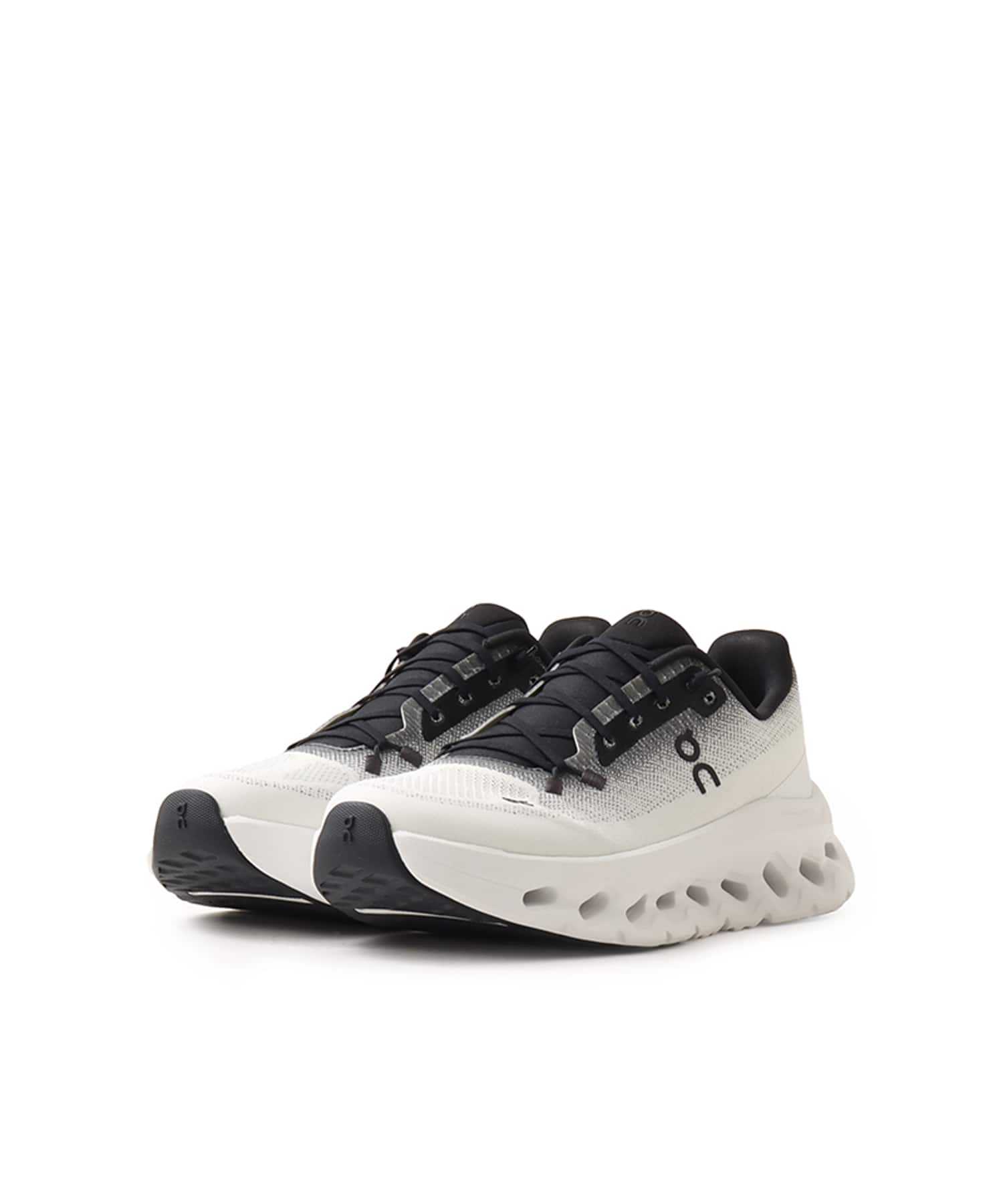 On Cloudtilt 1 W Black | Ivory（オン クラウドティルト 1 W-ブラック