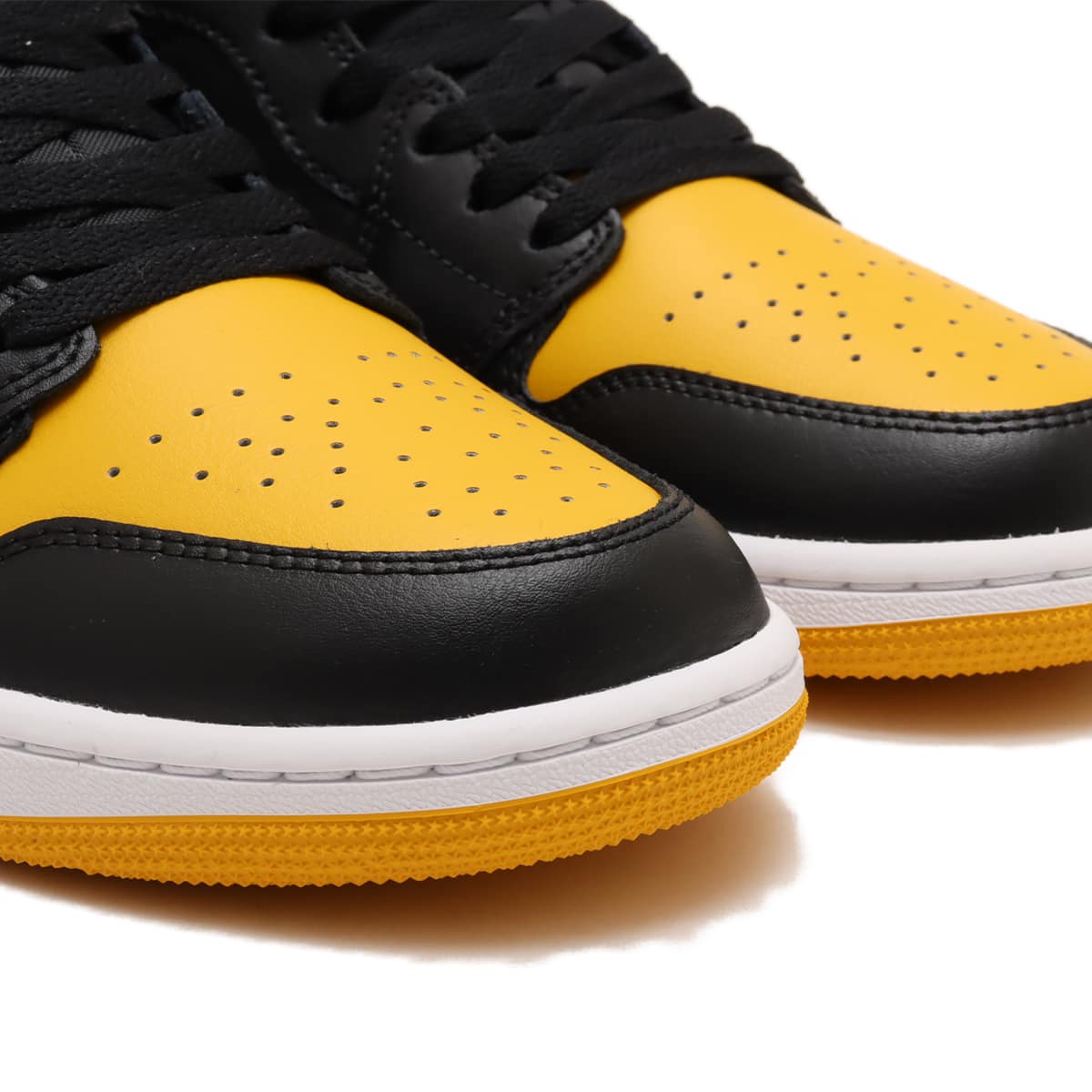 JORDAN BRAND AIR JORDAN 1 LOW BLACK/YELLOW OCHRE-WHITE（ジョーダン