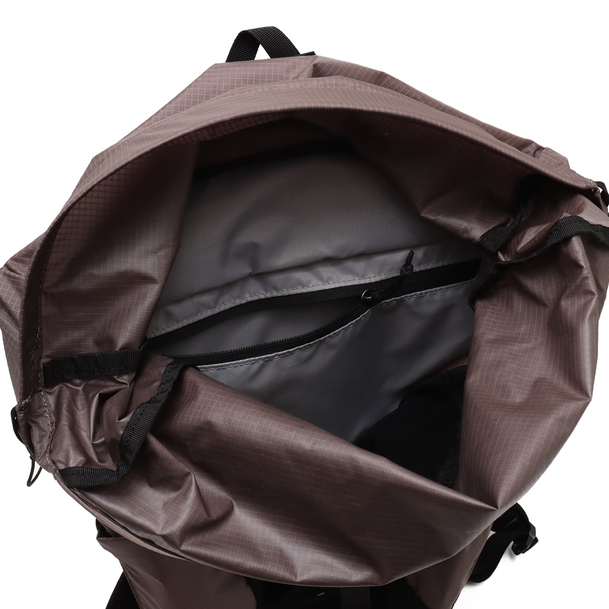 SALOMON ACS DAYPACK 20 IRON （サロモン ACS デイパック 20-カーキ