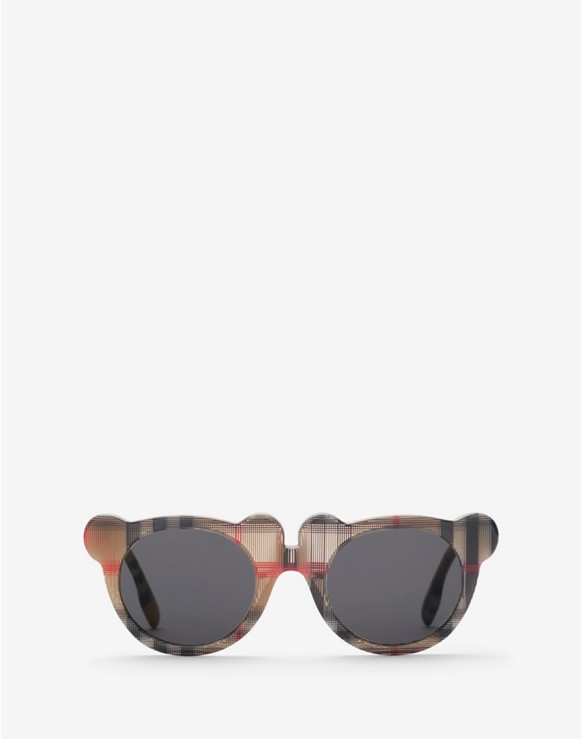 チルドレンズ デザイナーサングラス | Burberry® 公式サイト