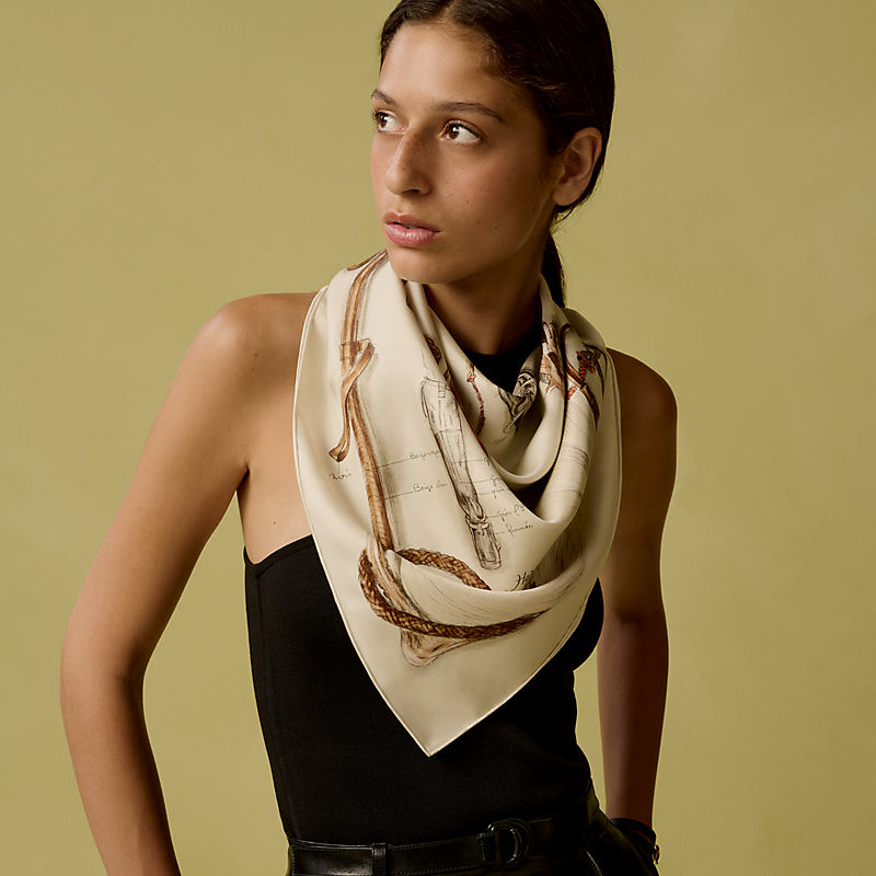 カレ 90 《ブーツについて》 | Hermès - エルメス-公式サイト