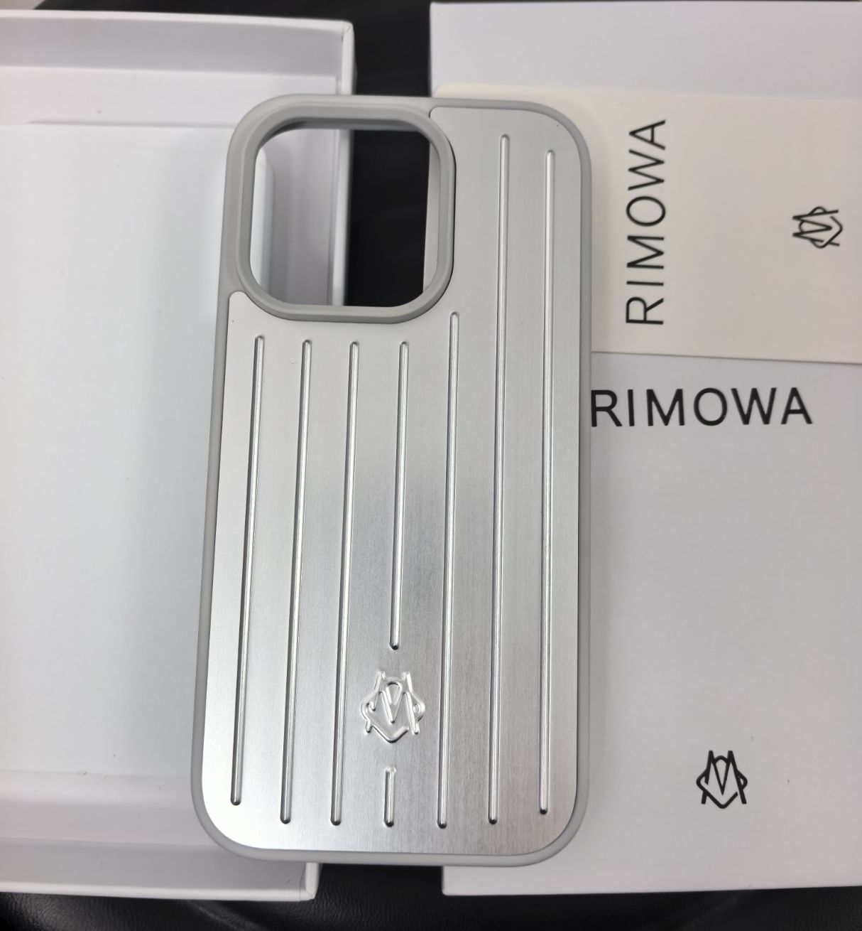 RIMOWA シルバー iPhone16proケース 新品 未使用 - メルカリ