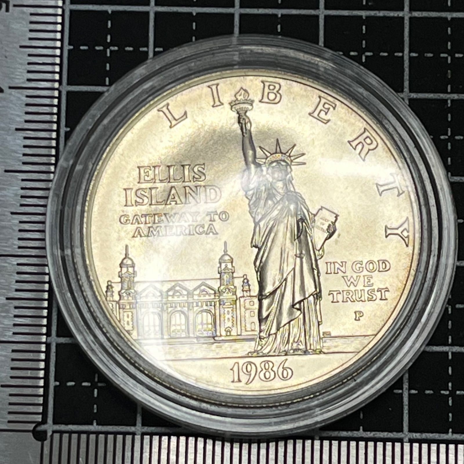 銀貨】1986年 アメリカ自由の女神100周年記念 1ドル銀貨／エリス島
