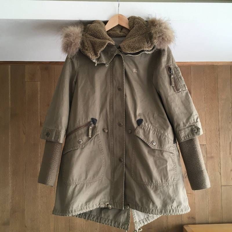 ままの☆ バーバリー ブルーレーベルの2WAYモッズコート 美品 配送 美