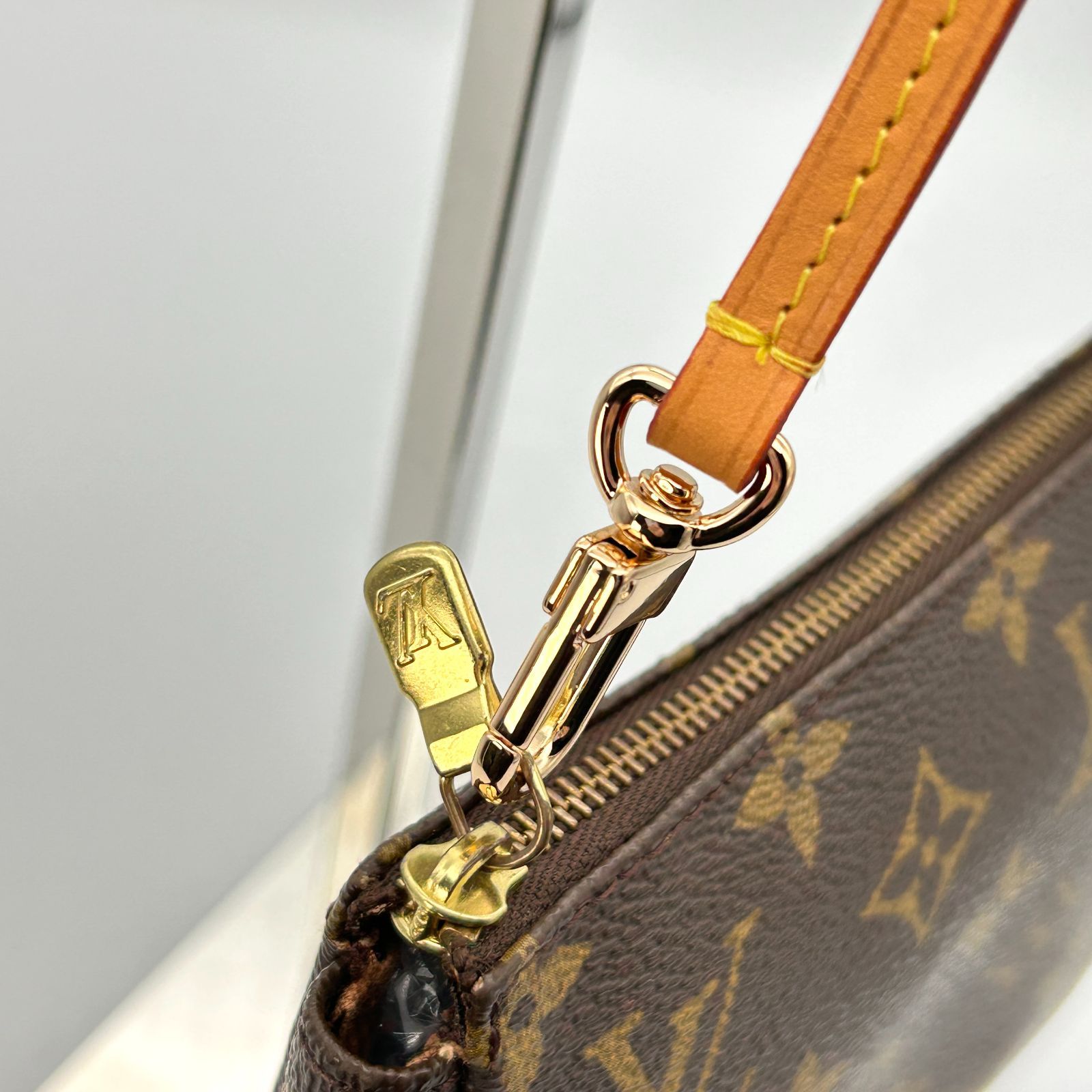 Louis Vuitton ルイヴィトン モノグラム ポシェット アクセソワール