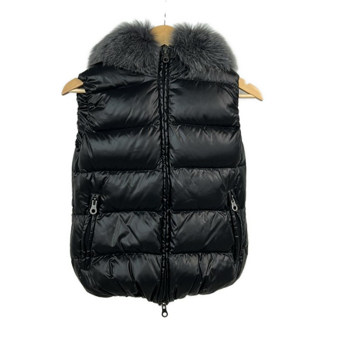 DUVETICA(デュベティカ) ダウンベスト サイズ40 M レディース Goccia