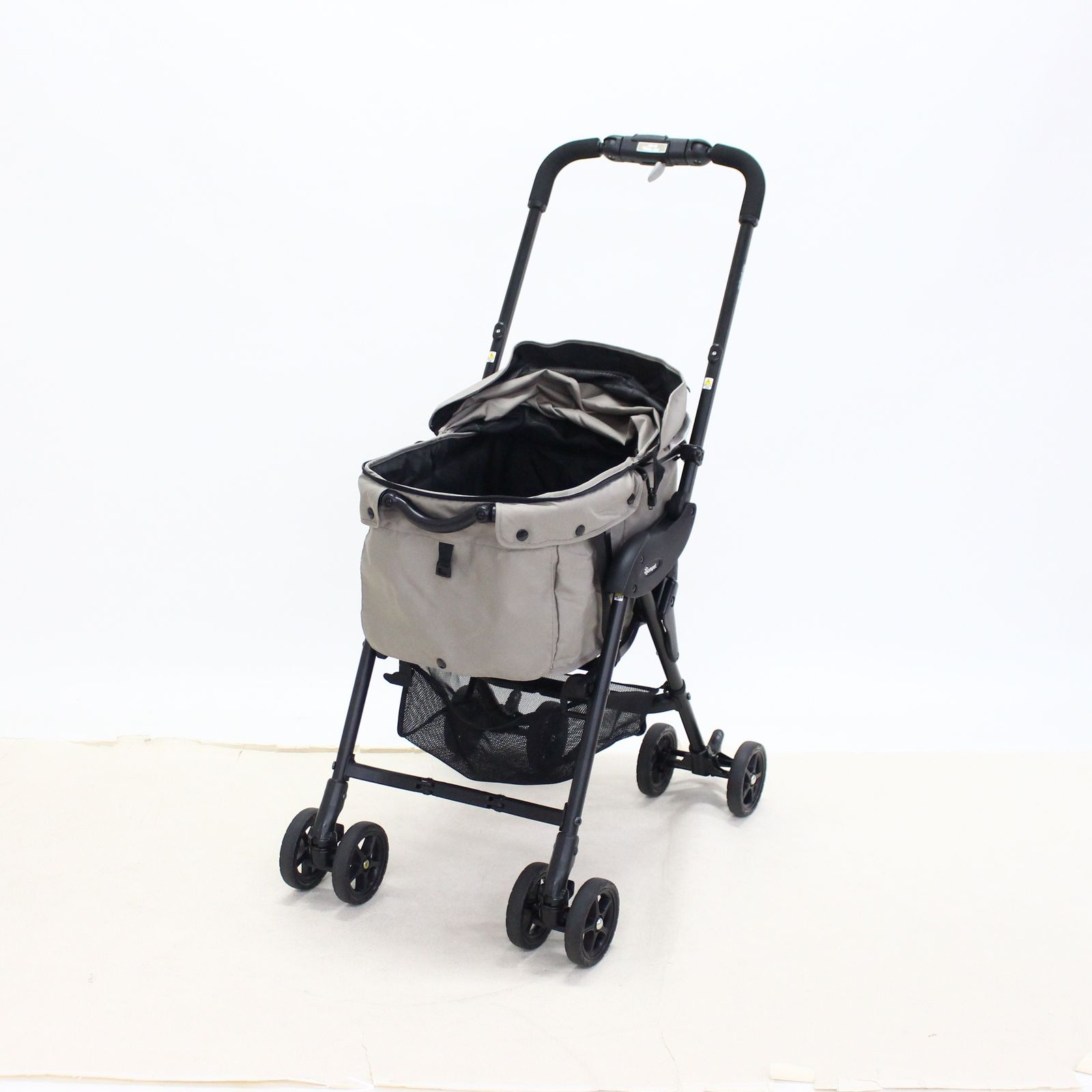 中古 コンビ ペット用カート ミリミリライト アルファ ウェットサンド