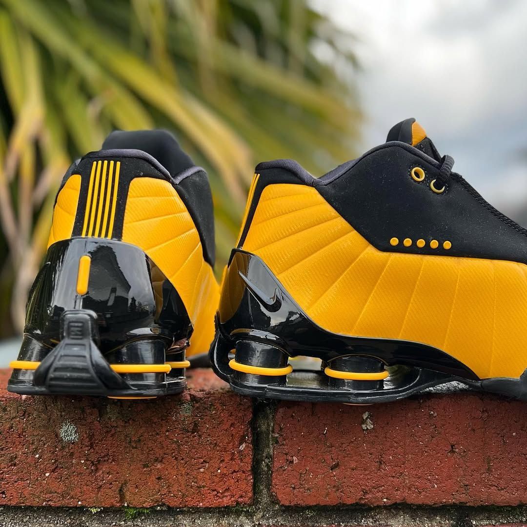 Nike Shox オレンジ/イエロー/ブラック Nike Shox オレンジ⁄イエロー