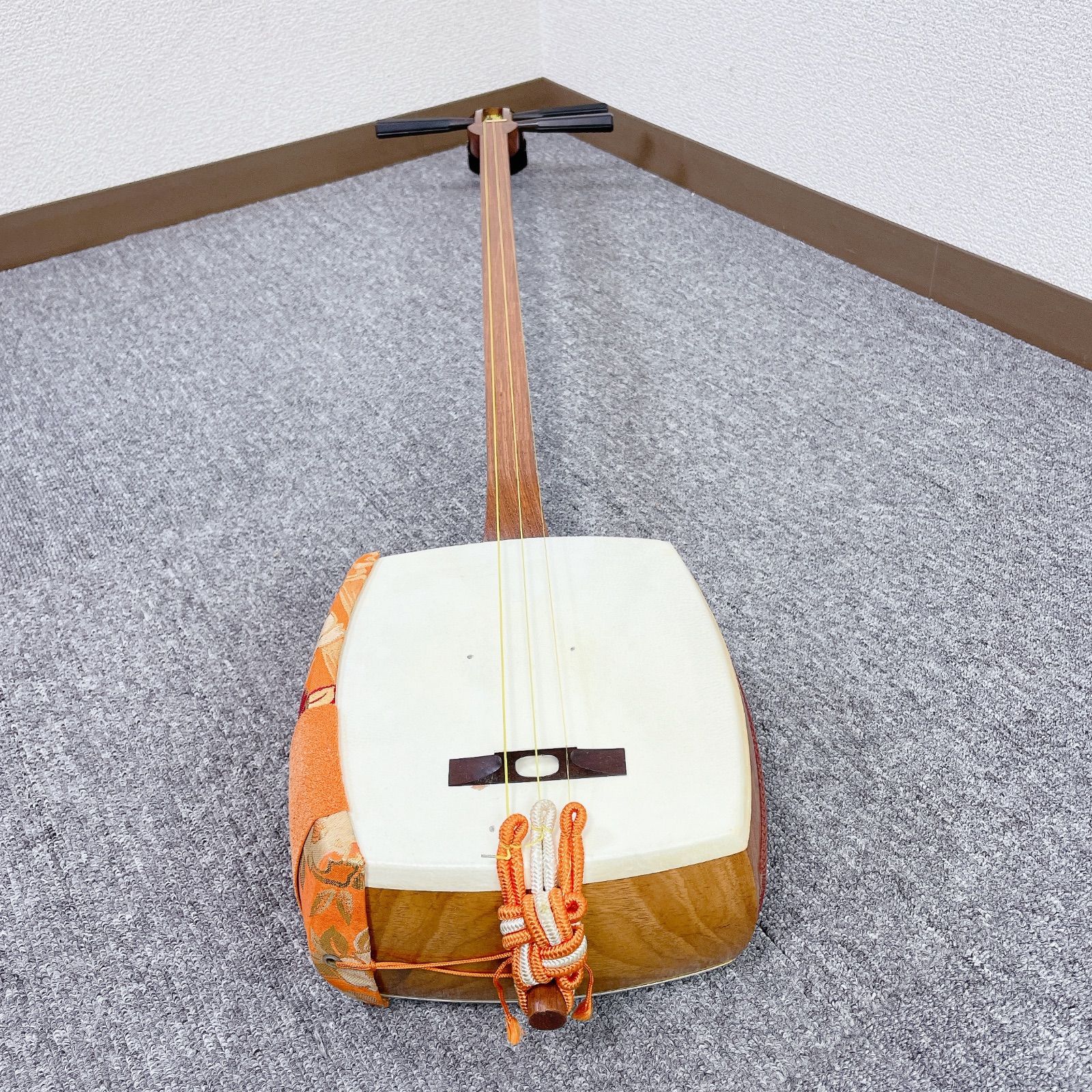 三味線 細棹 花梨 犬皮 丸打胴 平溝 和楽器 - メルカリ