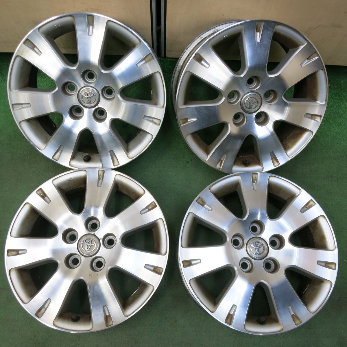 10系アルファード アルファード10系 純正ホイール 16インチ 4本