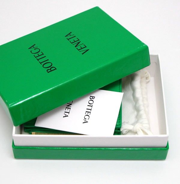 ボッテガ ヴェネタ BOTTEGA VENETA スモール カセット 二つ折り