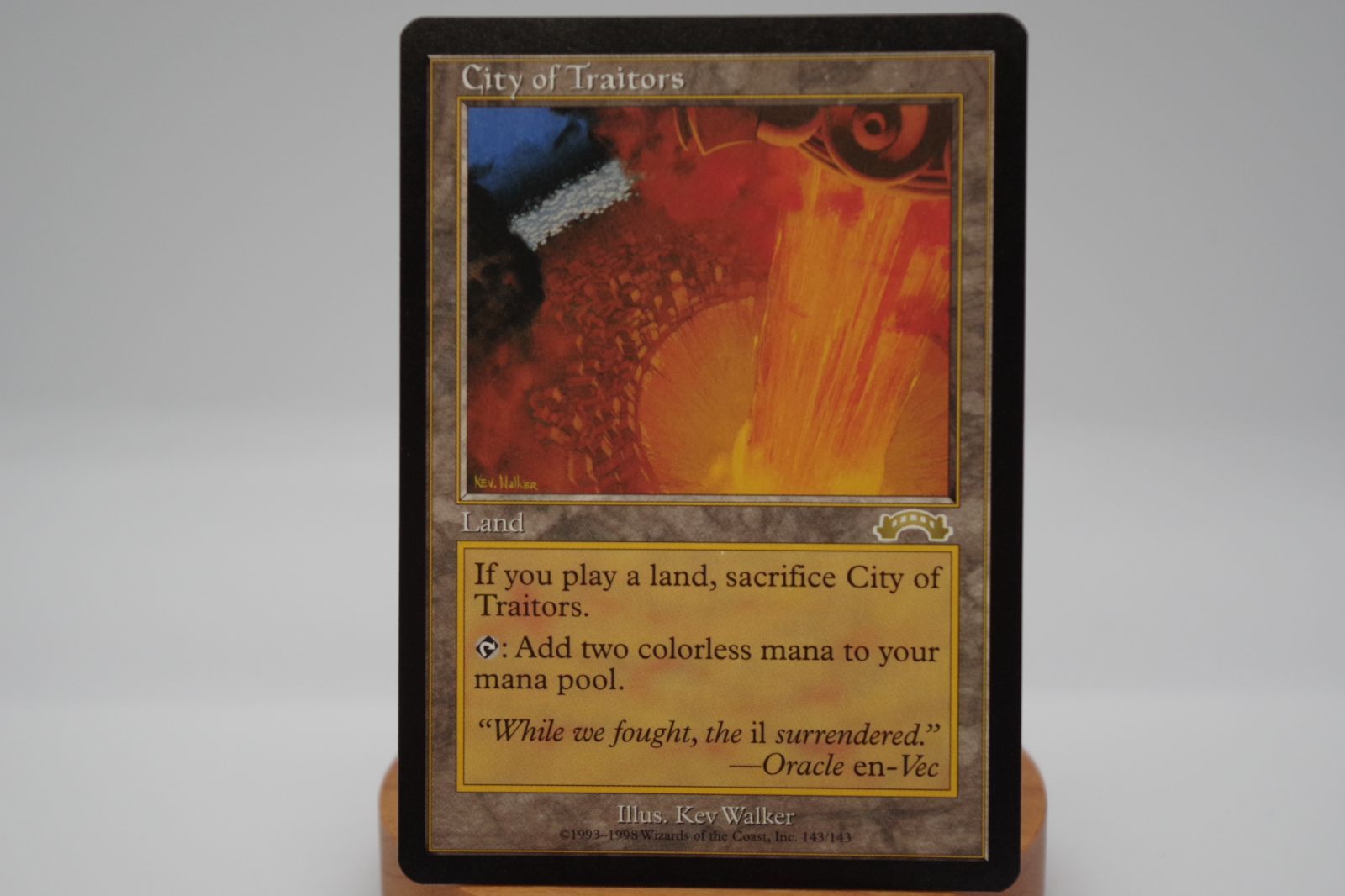 MTG EXO City of Traitors 裏切り者の都 英語版 - メルカリ