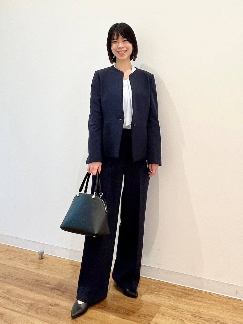 ツイードペプラムジャケット、スティックパンツ（コットンブレンド