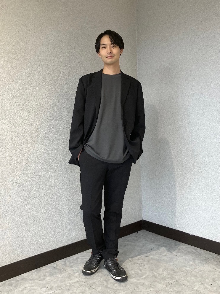 感動ジャケット、タックワイドパンツ」の着用コーディネート| ユニクロ公式