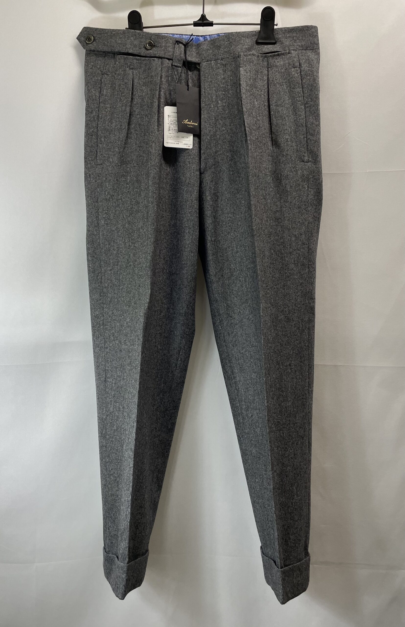 Ambrosi アンブローシ】未使用品 極上ナポリ仕立て 秋冬向け フラノ毛
