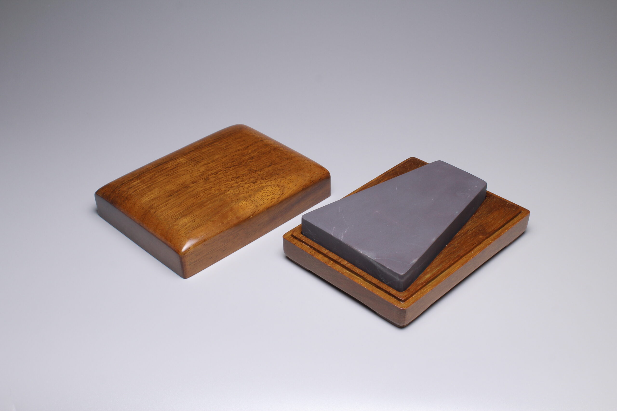 端渓硯 書道具 文房具 硯 共箱 (送料込み) 書道具 端渓硯 約20.0×12.0