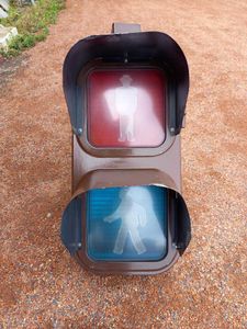 信号機 本物のYahoo!オークション(旧ヤフオク!)の相場・価格を見る