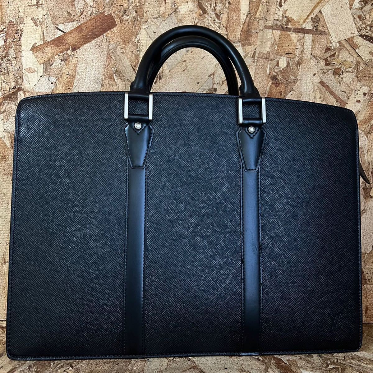 □極美品□ ルイヴィトン Louis Vuitton タイガ ポルトドキュマン